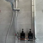Olbios 아파트